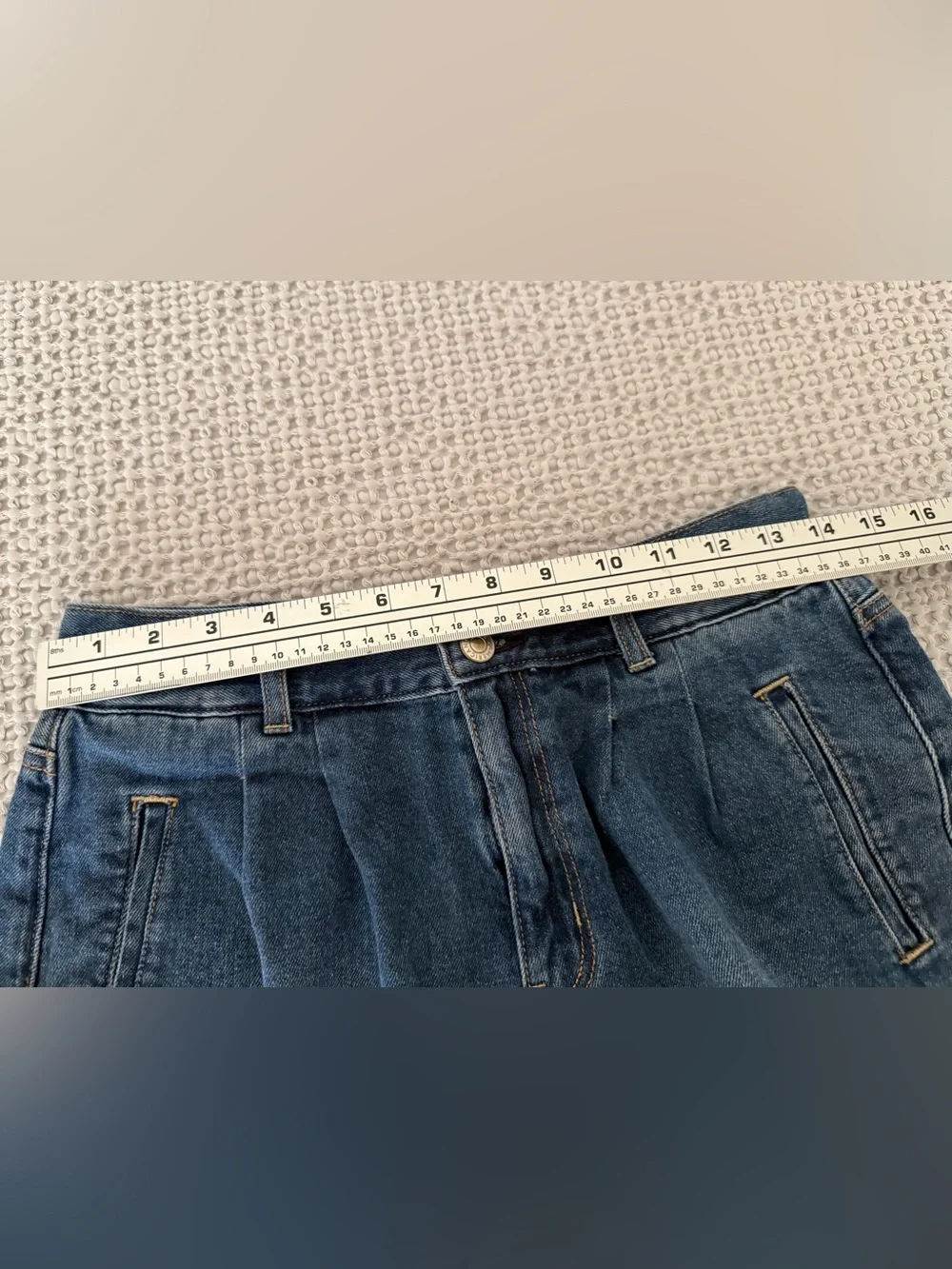 American Eagle Outfitters high rise